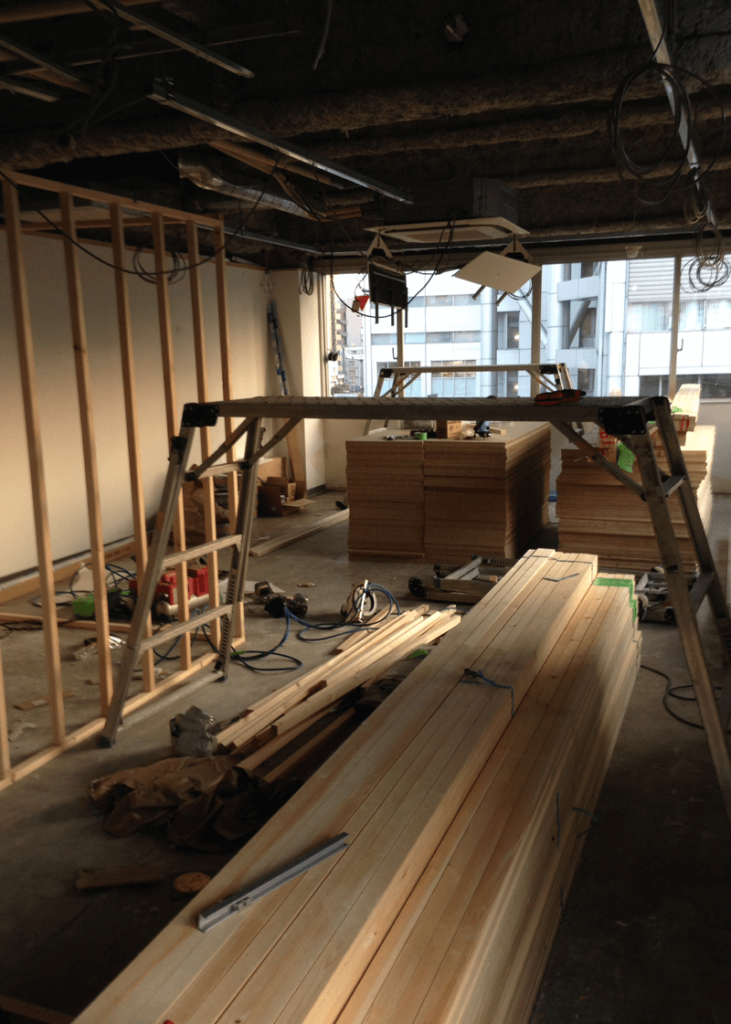 美容室　解体内装仕上げ前