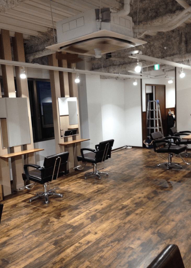 美容室　解体内装仕上げ後