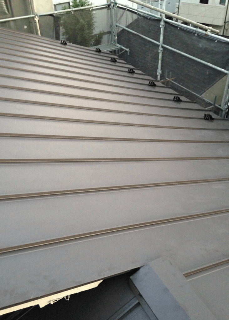 屋根の葺き替え工事後